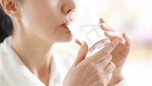 Lợi ích của nước ion kiềm điện giải đối với phụ nữ