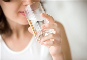Lợi ích của nước ion kiềm điện giải đối với phụ nữ